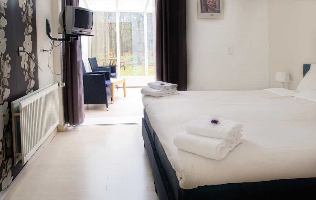 Hotel Restaurant 'De Oorsprong' Sint Nicolaasga Ngoại thất bức ảnh