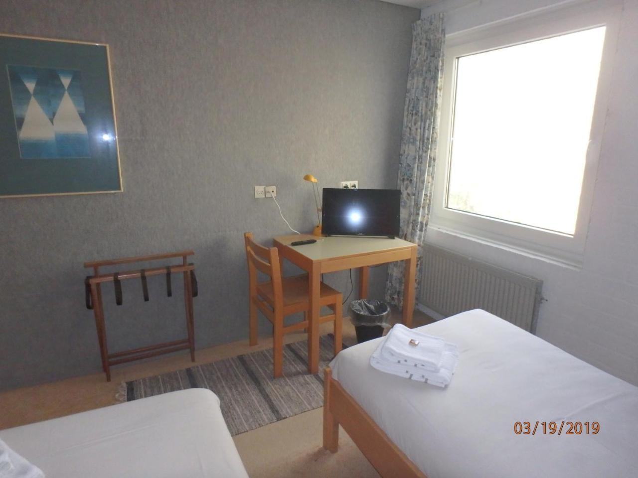 Hotel Restaurant 'De Oorsprong' Sint Nicolaasga Ngoại thất bức ảnh